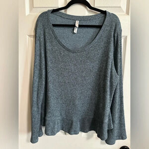 Gilligan & O'Malley Heather Blue Ribbed Bell Sleeve Peplum Blouse Size XXL